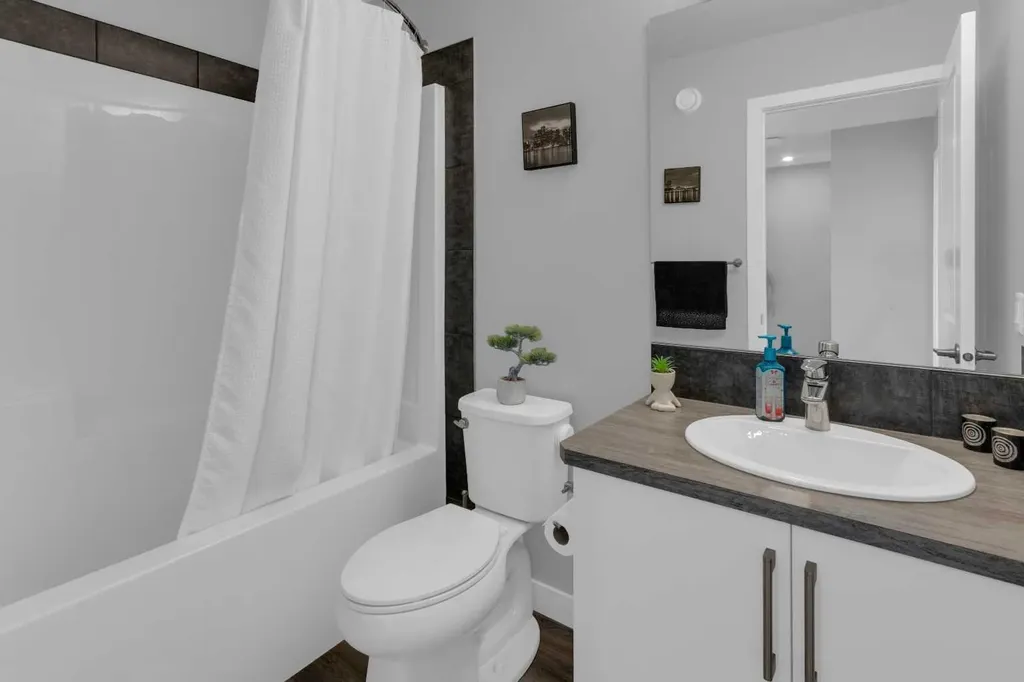 317 Sundown Road S Cochrane AB T4C2T2