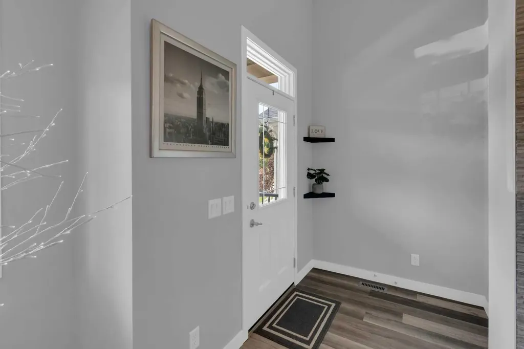 317 Sundown Road S Cochrane AB T4C2T2