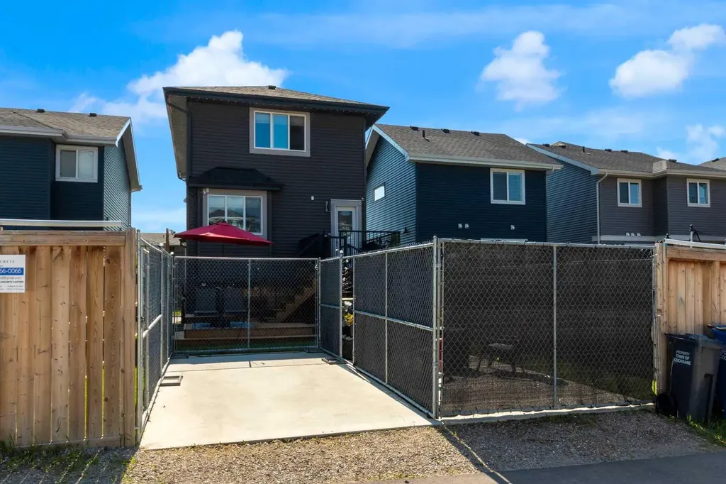 317 Sundown Road S Cochrane AB T4C2T2