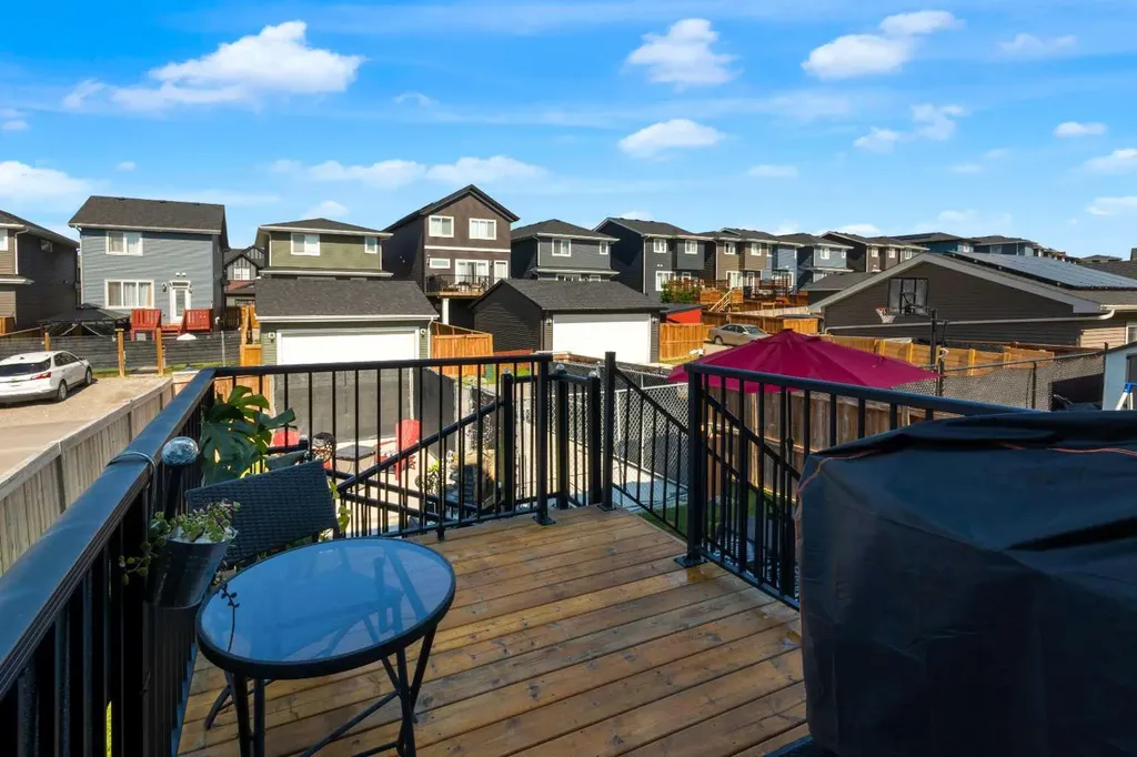 317 Sundown Road S Cochrane AB T4C2T2