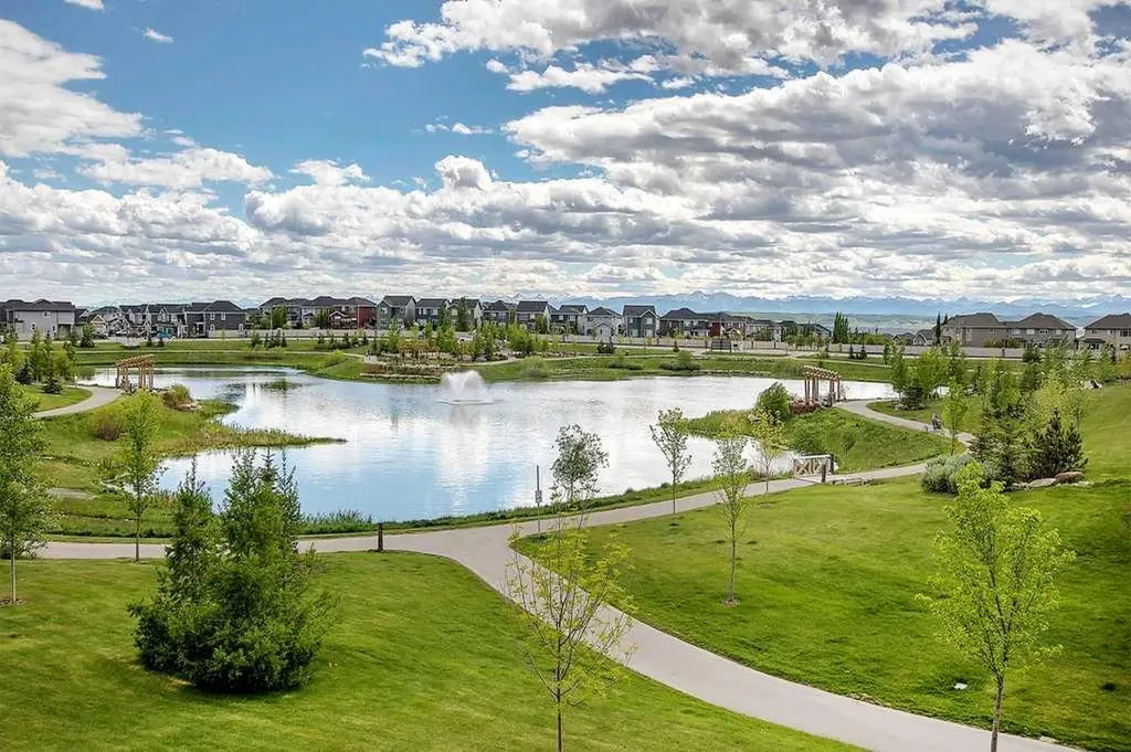 317 Sundown Road S Cochrane AB T4C2T2