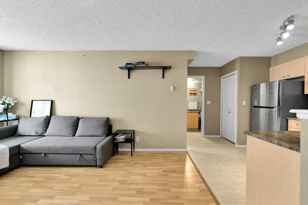 1111 6 Avenue SW Calgary AB T2P 5M5