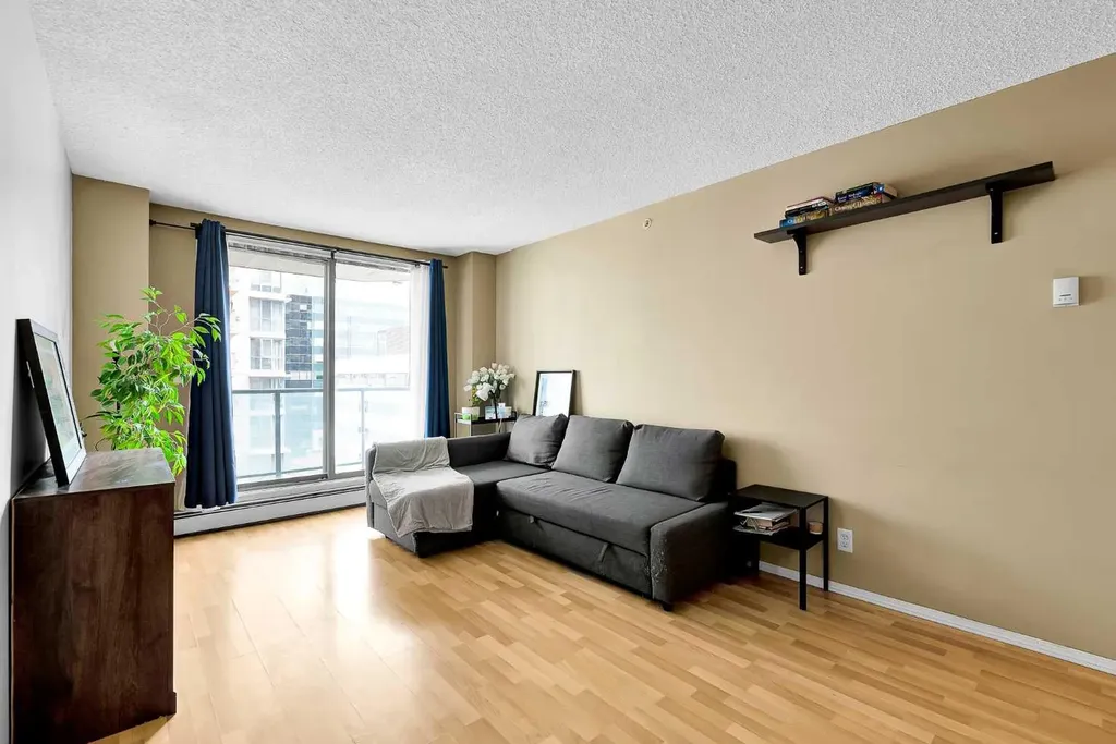 1111 6 Avenue SW Calgary AB T2P 5M5