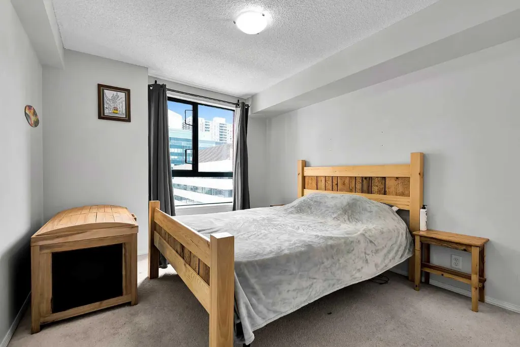 1111 6 Avenue SW Calgary AB T2P 5M5