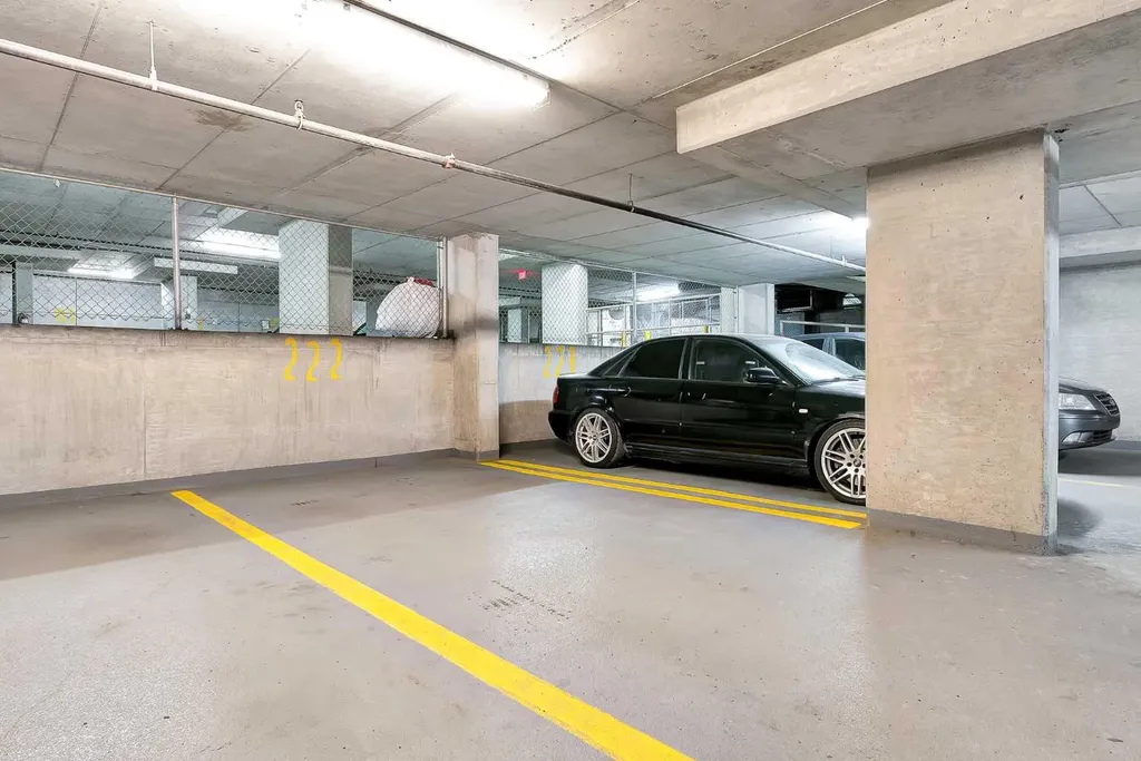 1111 6 Avenue SW Calgary AB T2P 5M5