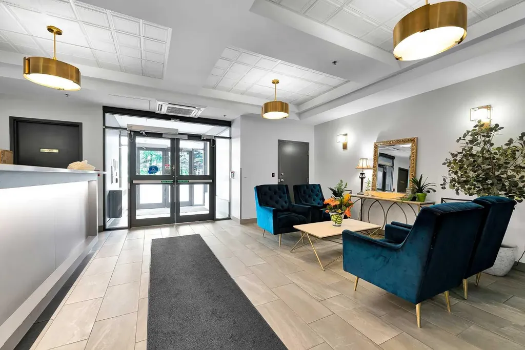 1111 6 Avenue SW Calgary AB T2P 5M5