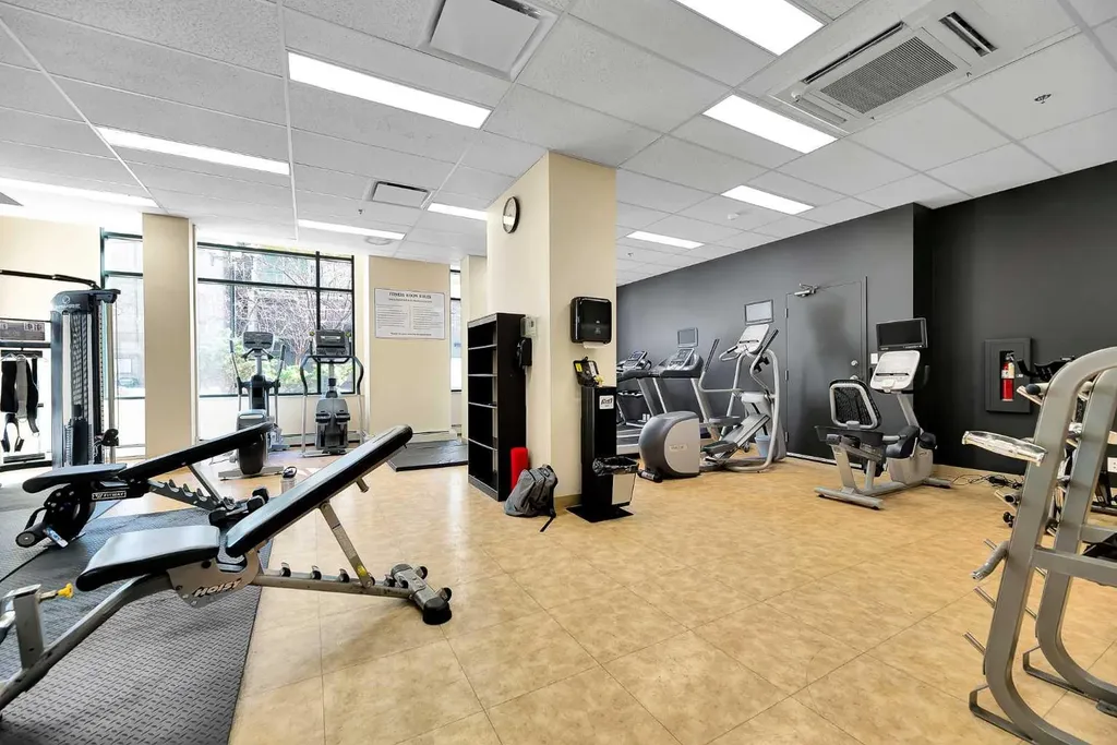 1111 6 Avenue SW Calgary AB T2P 5M5