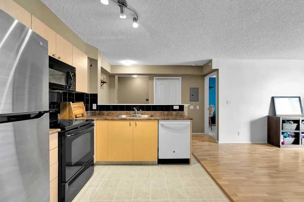 1111 6 Avenue SW Calgary AB T2P 5M5