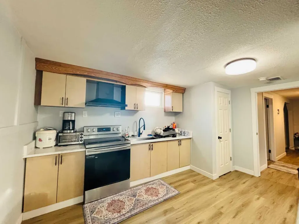 1672 Marlyn Way NE Calgary AB T2A 3K7