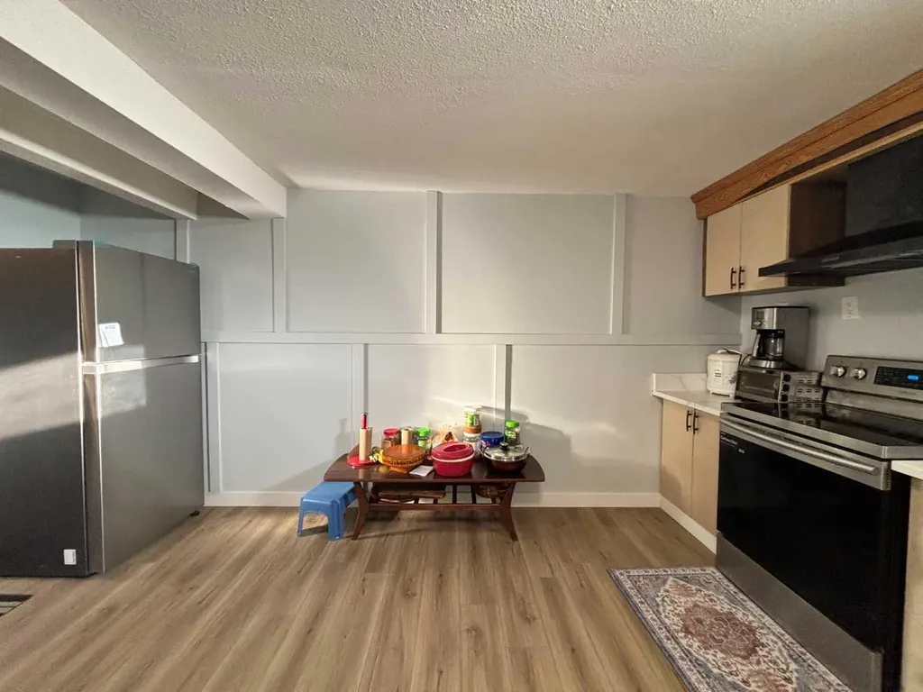 1672 Marlyn Way NE Calgary AB T2A 3K7