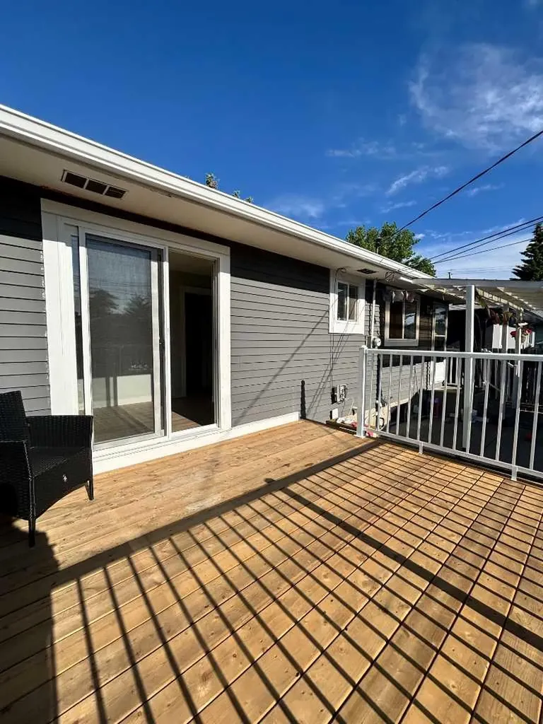 1672 Marlyn Way NE Calgary AB T2A 3K7