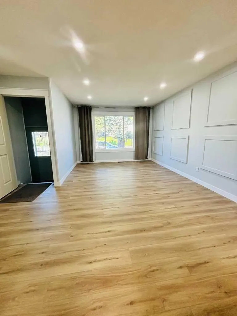 1672 Marlyn Way NE Calgary AB T2A 3K7