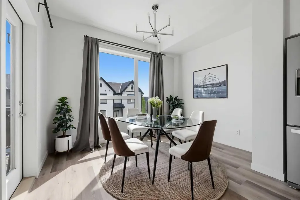 56 Evanscrest Manor NW Calgary AB T3P 2A3