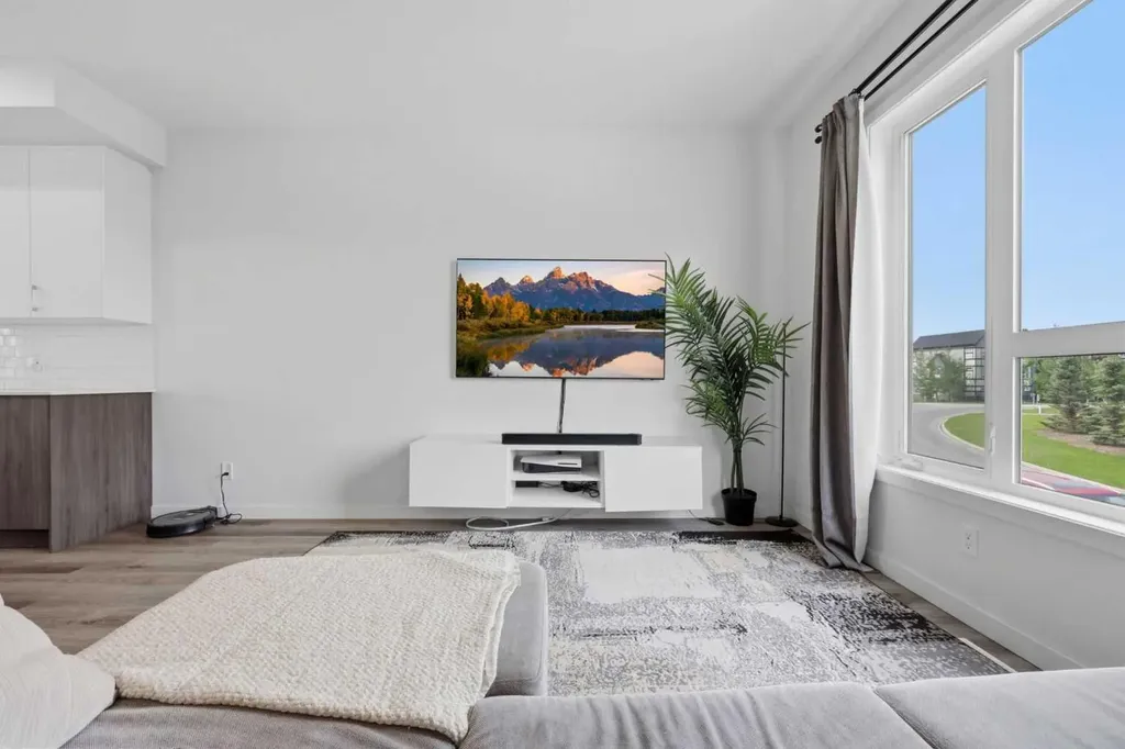 56 Evanscrest Manor NW Calgary AB T3P 2A3