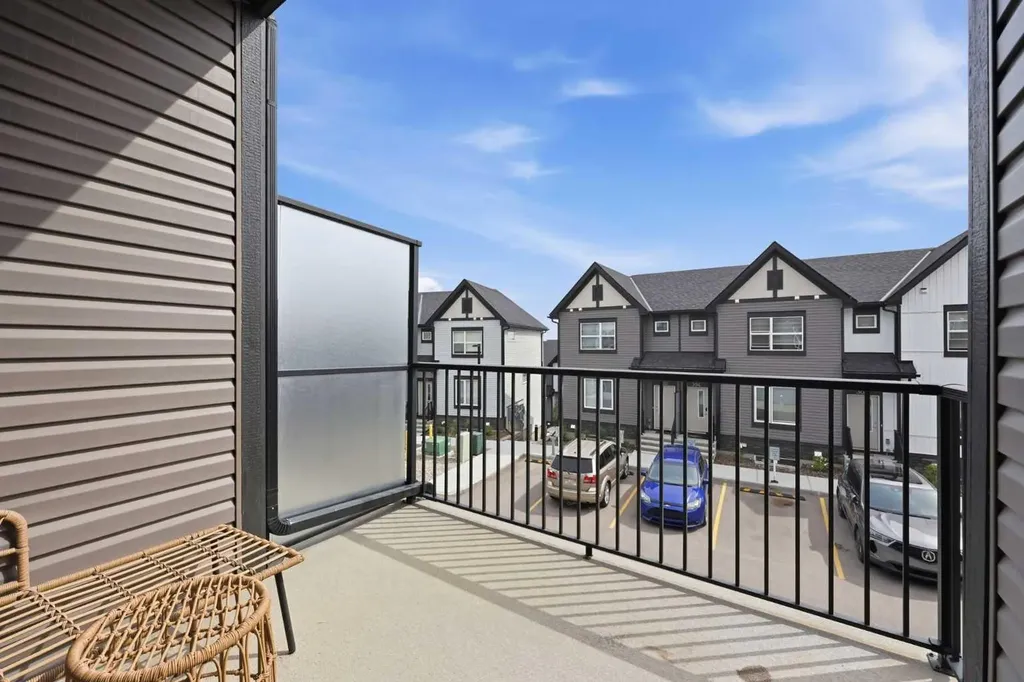 56 Evanscrest Manor NW Calgary AB T3P 2A3