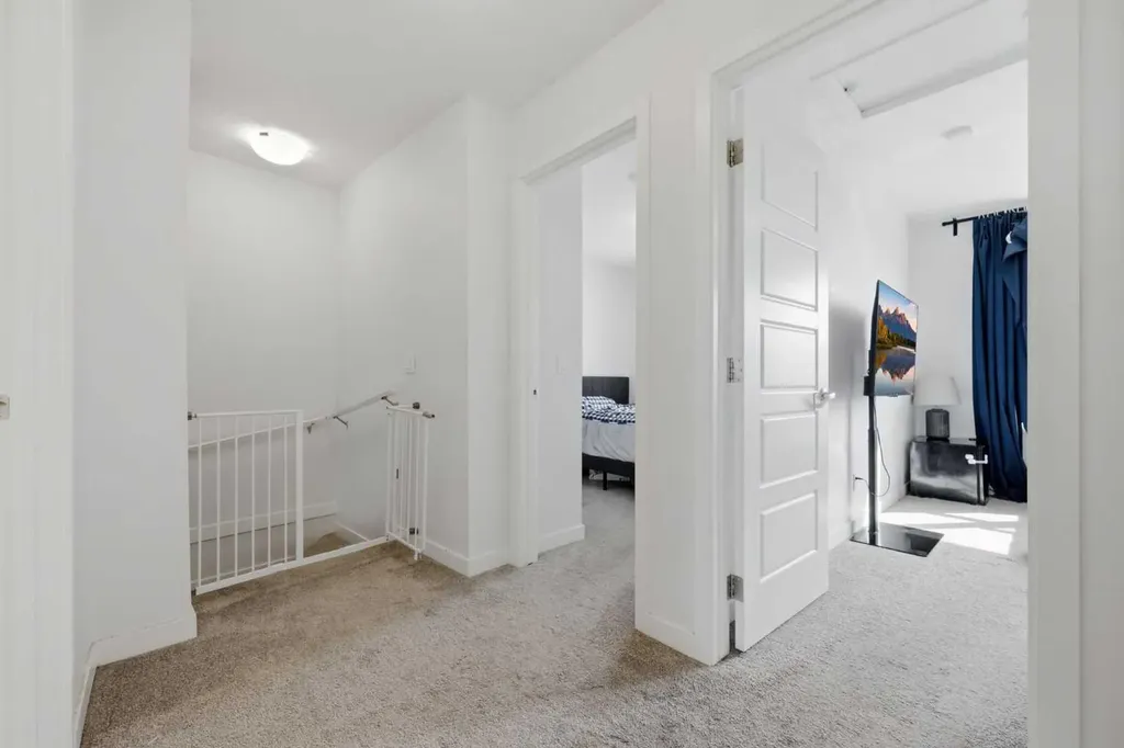 56 Evanscrest Manor NW Calgary AB T3P 2A3