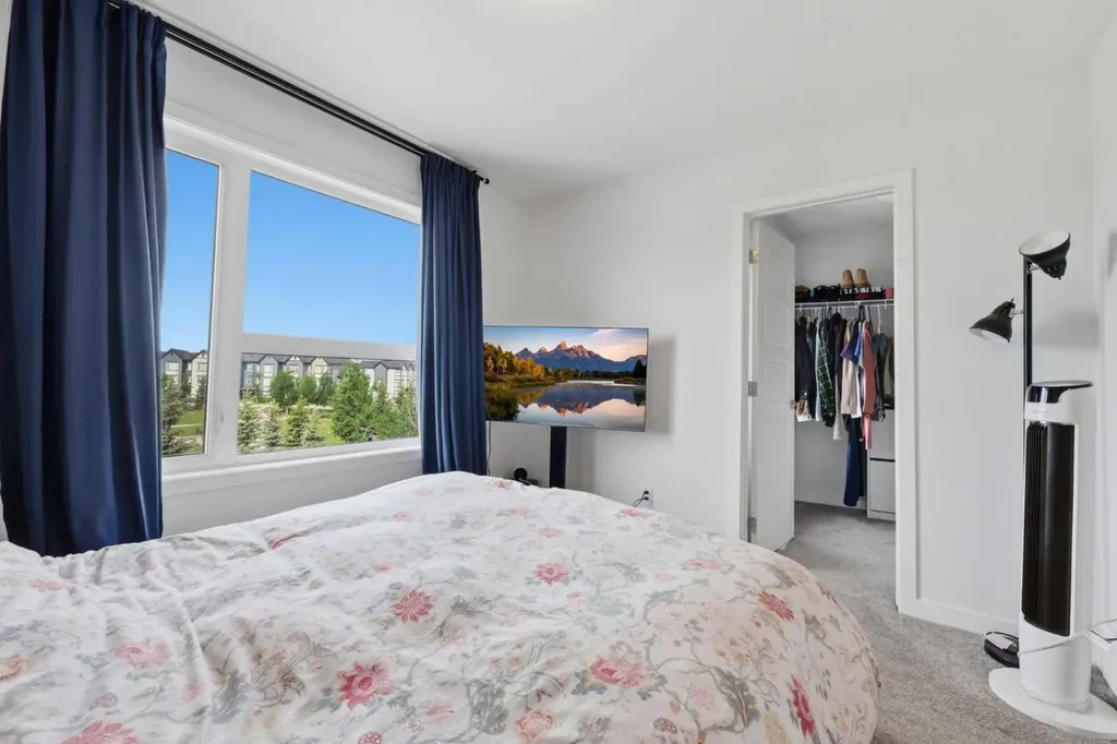 56 Evanscrest Manor NW Calgary AB T3P 2A3