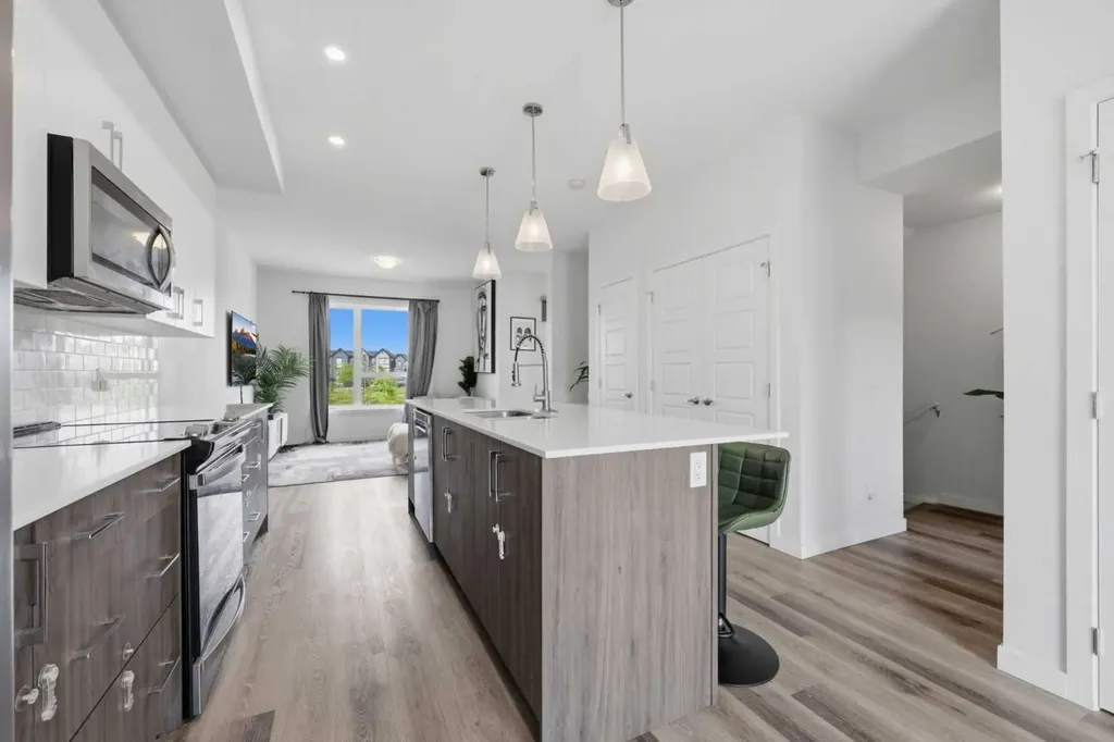 56 Evanscrest Manor NW Calgary AB T3P 2A3