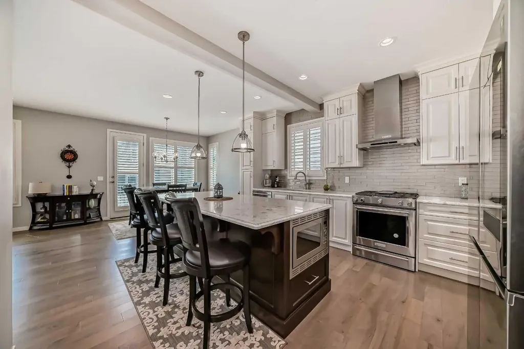 226 West Grove Point SW Calgary AB T3H1Y7