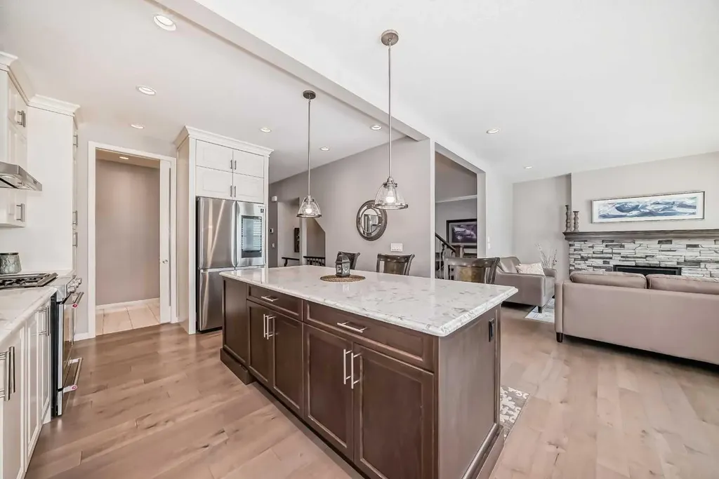 226 West Grove Point SW Calgary AB T3H1Y7