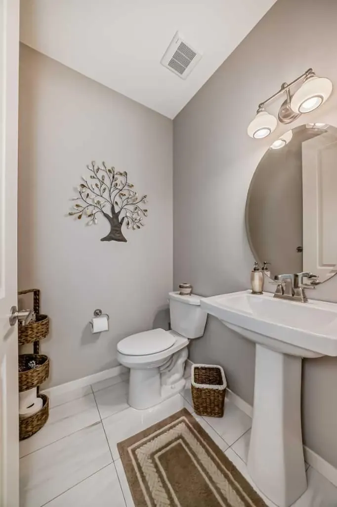 226 West Grove Point SW Calgary AB T3H1Y7