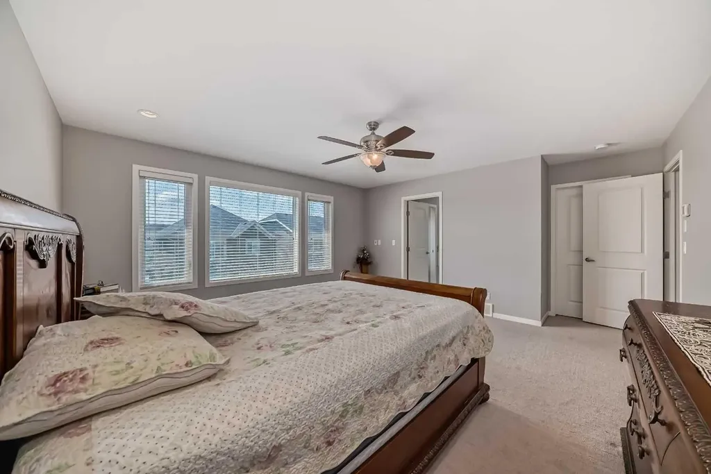 226 West Grove Point SW Calgary AB T3H1Y7