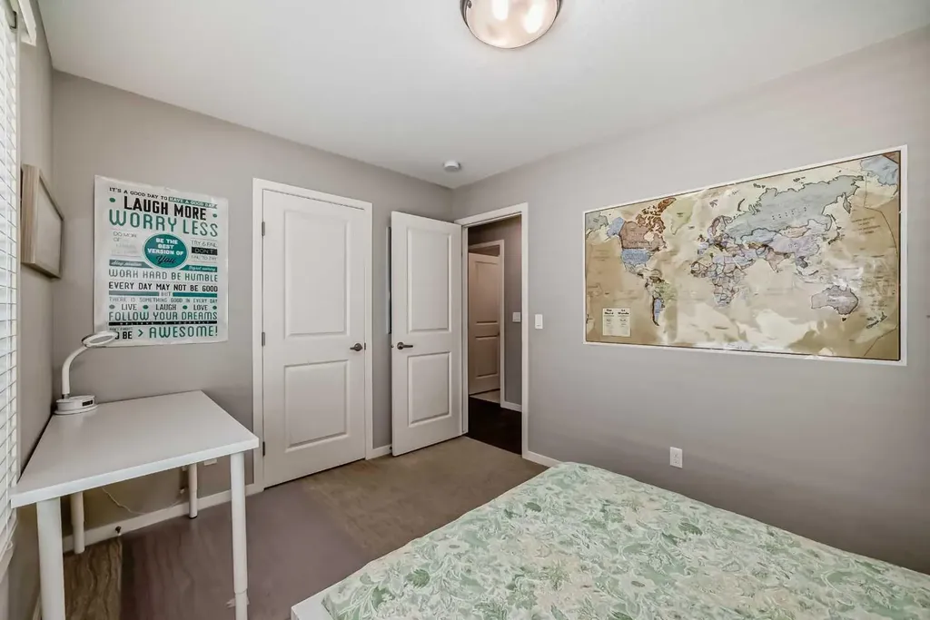 226 West Grove Point SW Calgary AB T3H1Y7