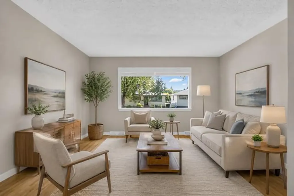 136 41 Avenue NW Calgary AB T2K 0G6