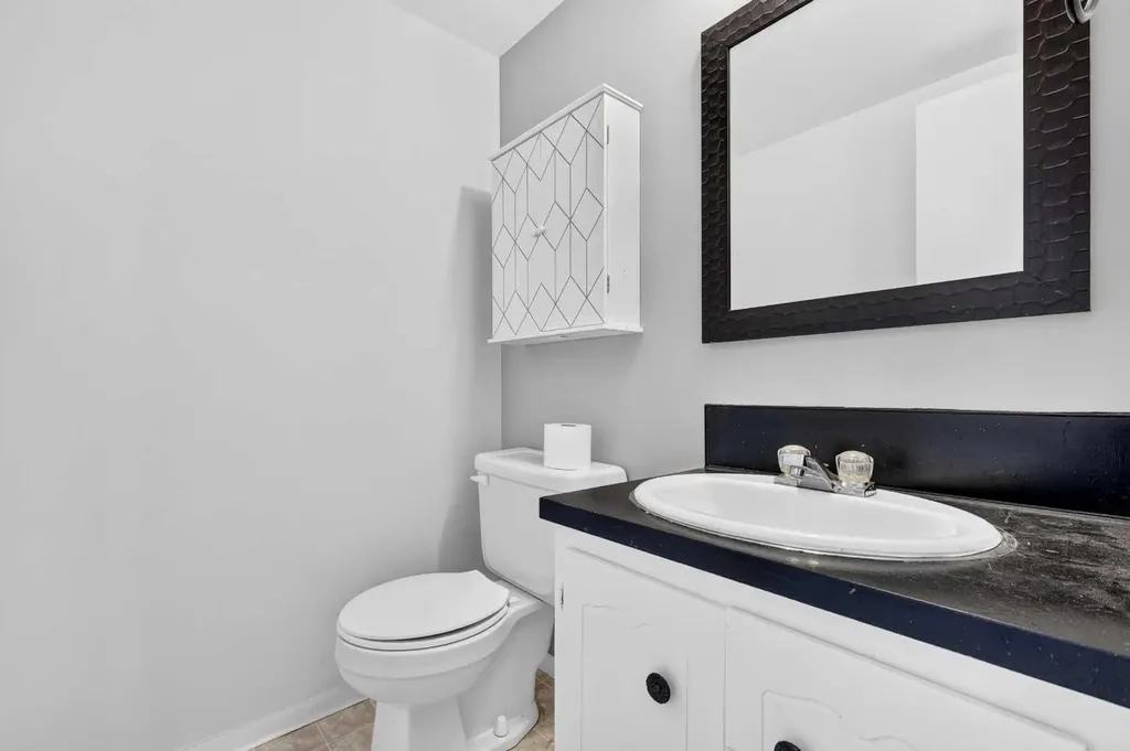210 86 Avenue SE Calgary AB T2H 1N6