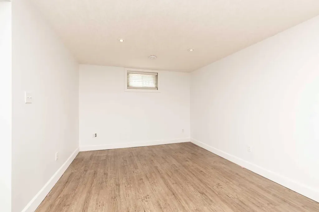3008 11 Avenue S Lethbridge AB T1K 0L8