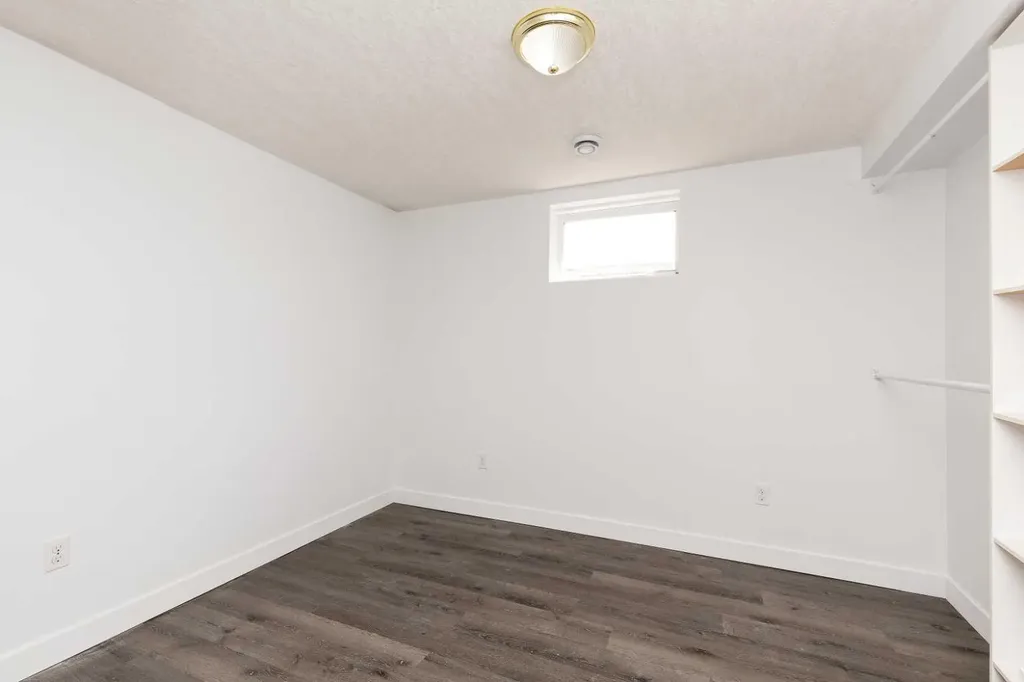 3008 11 Avenue S Lethbridge AB T1K 0L8