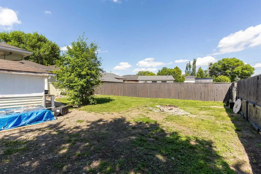 3008 11 Avenue S Lethbridge AB T1K 0L8