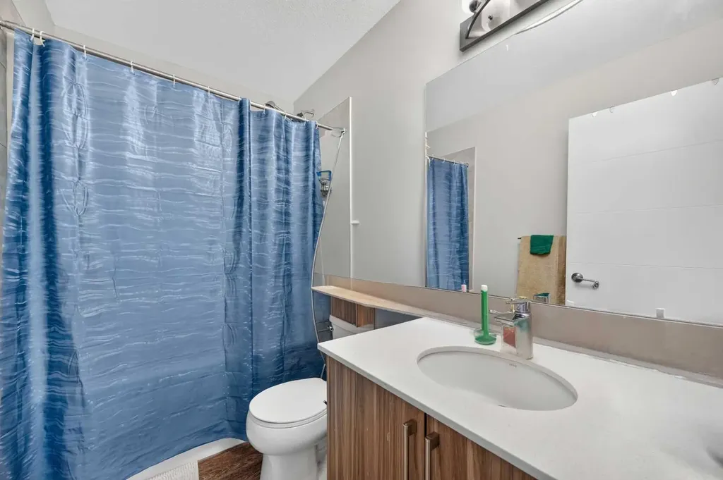 330 Redstone NE Calgary AB T3N 1M5
