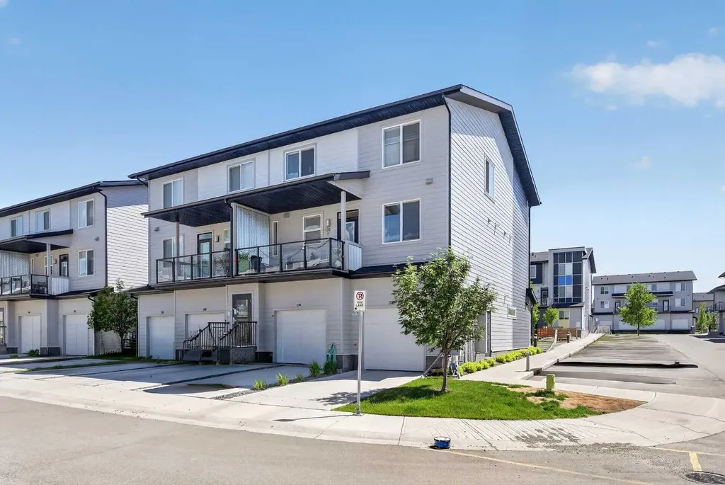 330 Redstone NE Calgary AB T3N 1M5