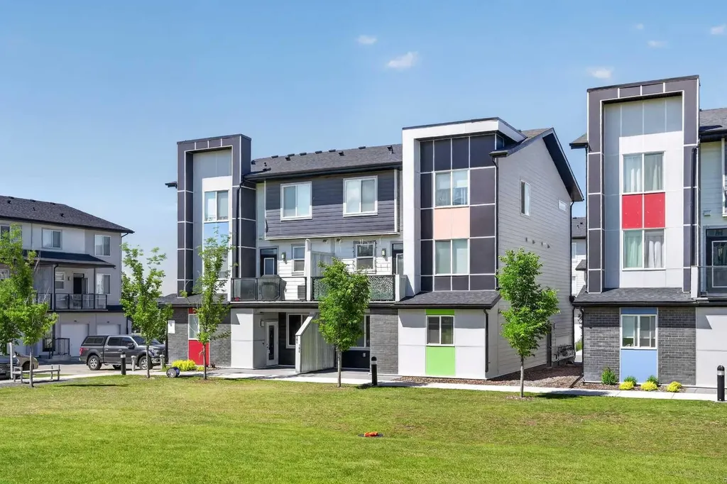 330 Redstone NE Calgary AB T3N 1M5