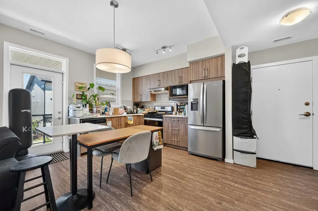 330 Redstone NE Calgary AB T3N 1M5