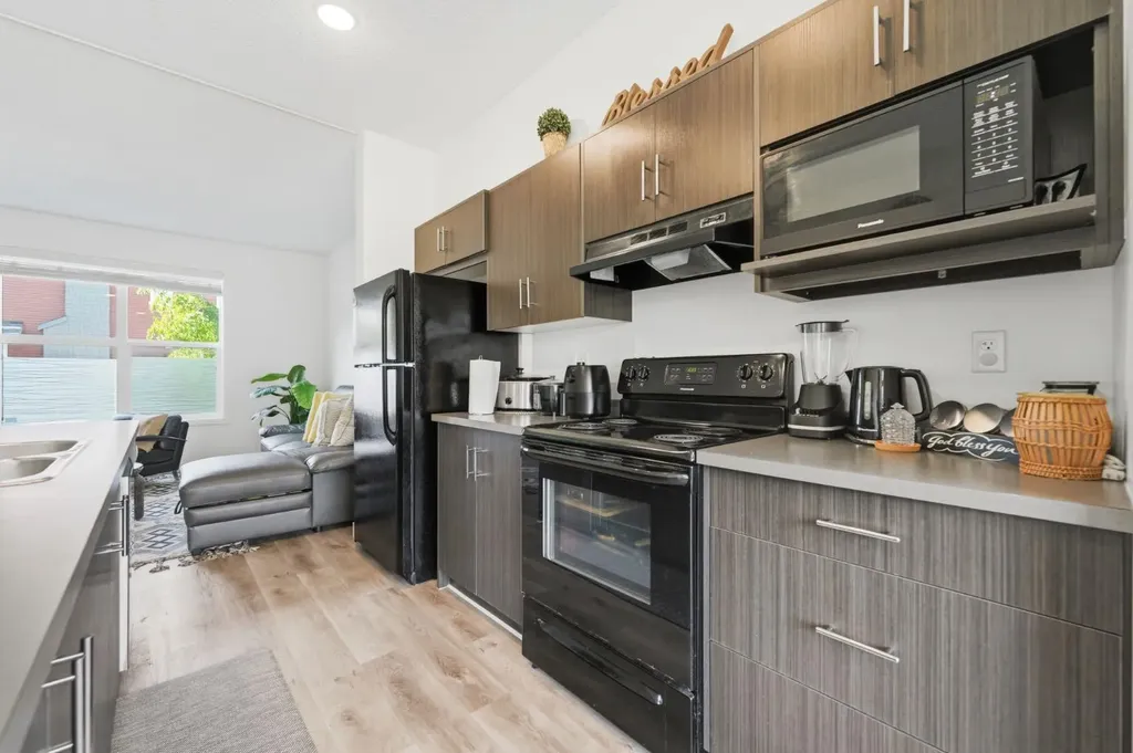 186 Silverado Boulevard SW Calgary AB T2X4C9