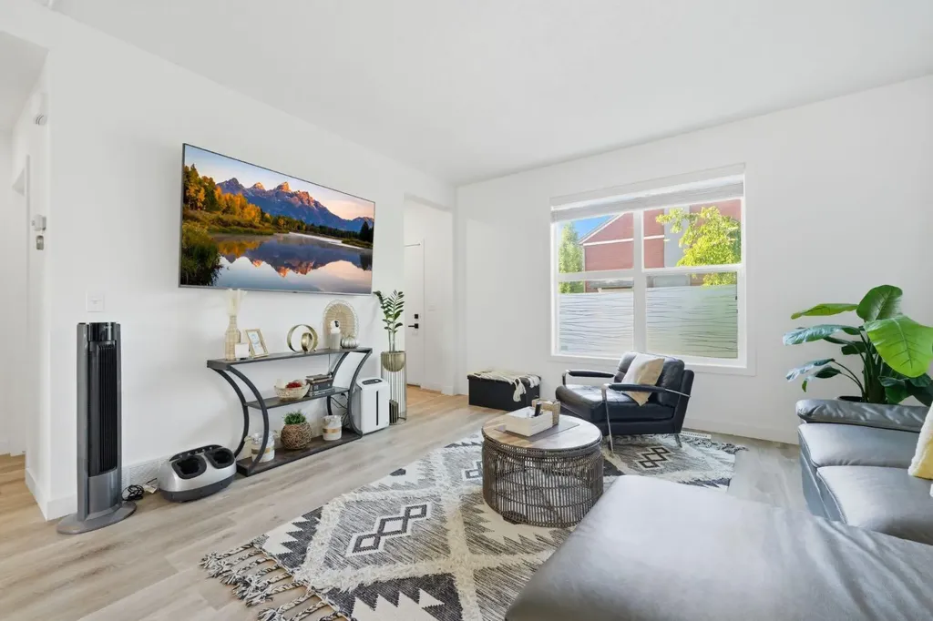 186 Silverado Boulevard SW Calgary AB T2X4C9