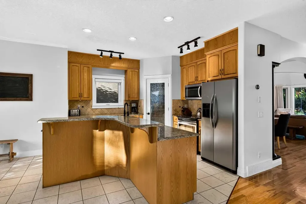 165 Strathlea Place SW Calgary AB T3H 4T5