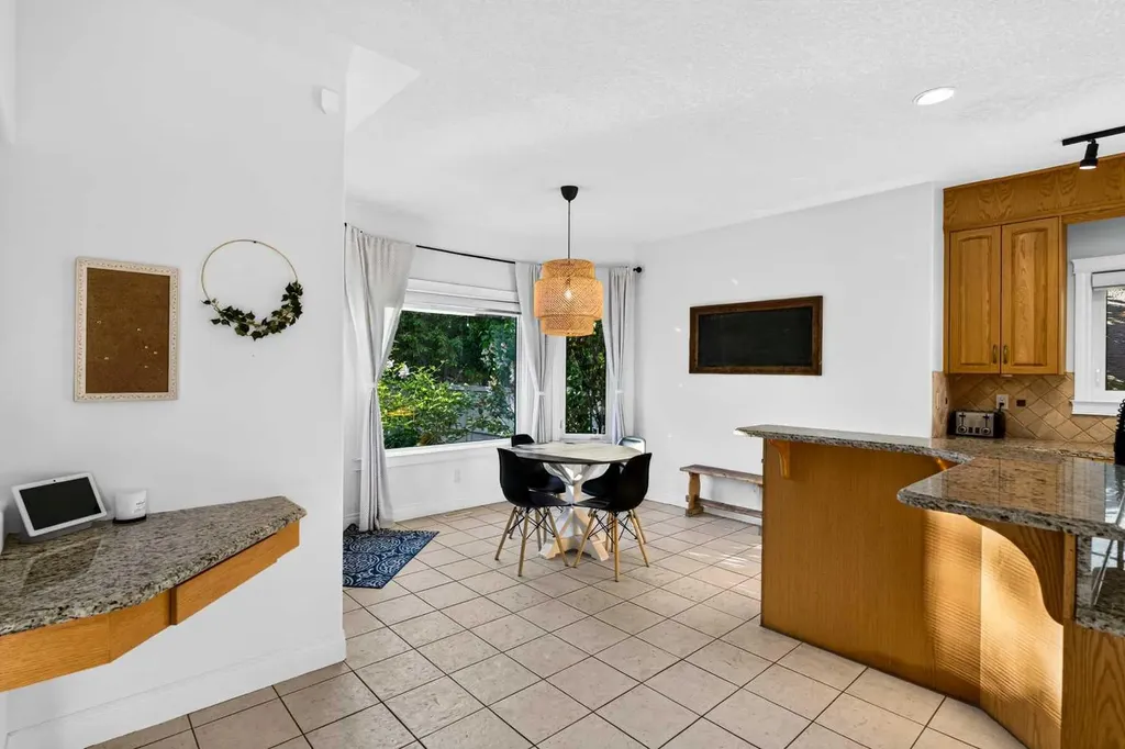 165 Strathlea Place SW Calgary AB T3H 4T5
