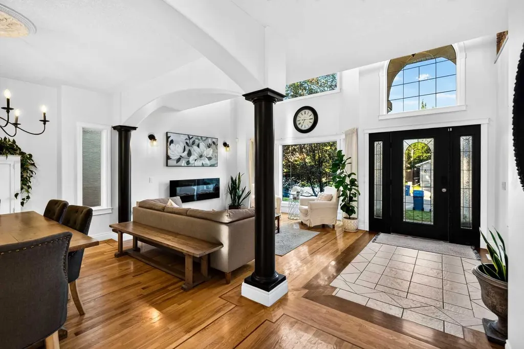 165 Strathlea Place SW Calgary AB T3H 4T5