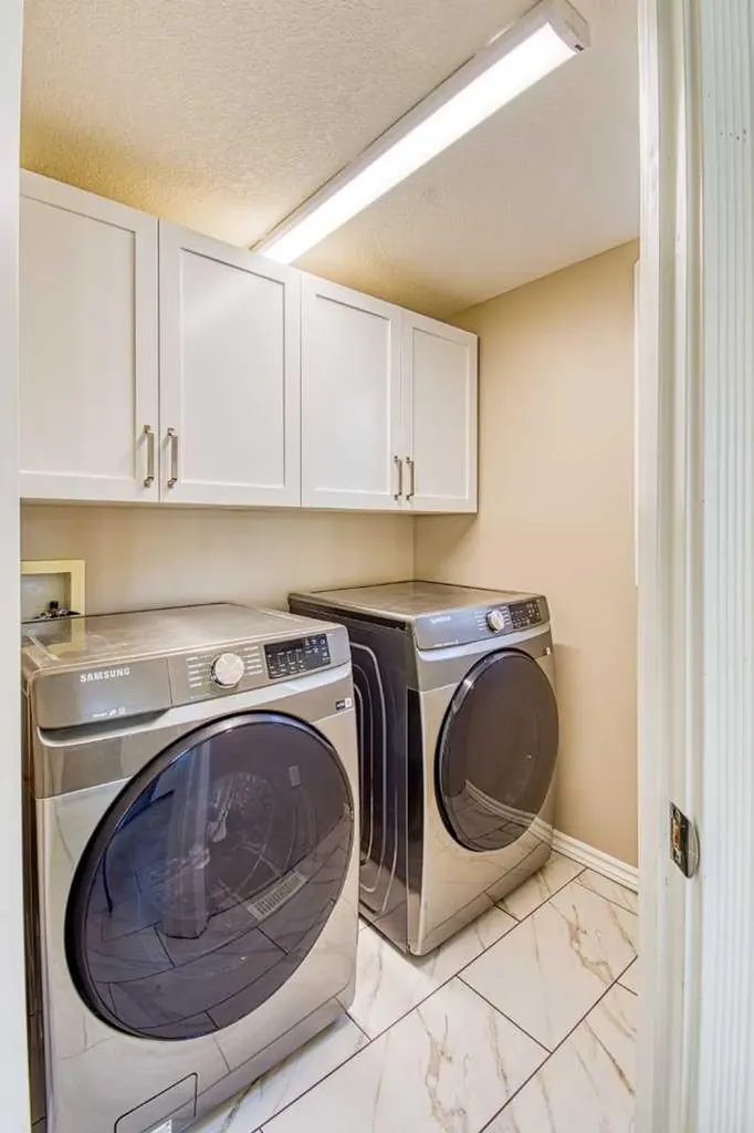 631 6a Street Beaverlodge AB T0H 0C0