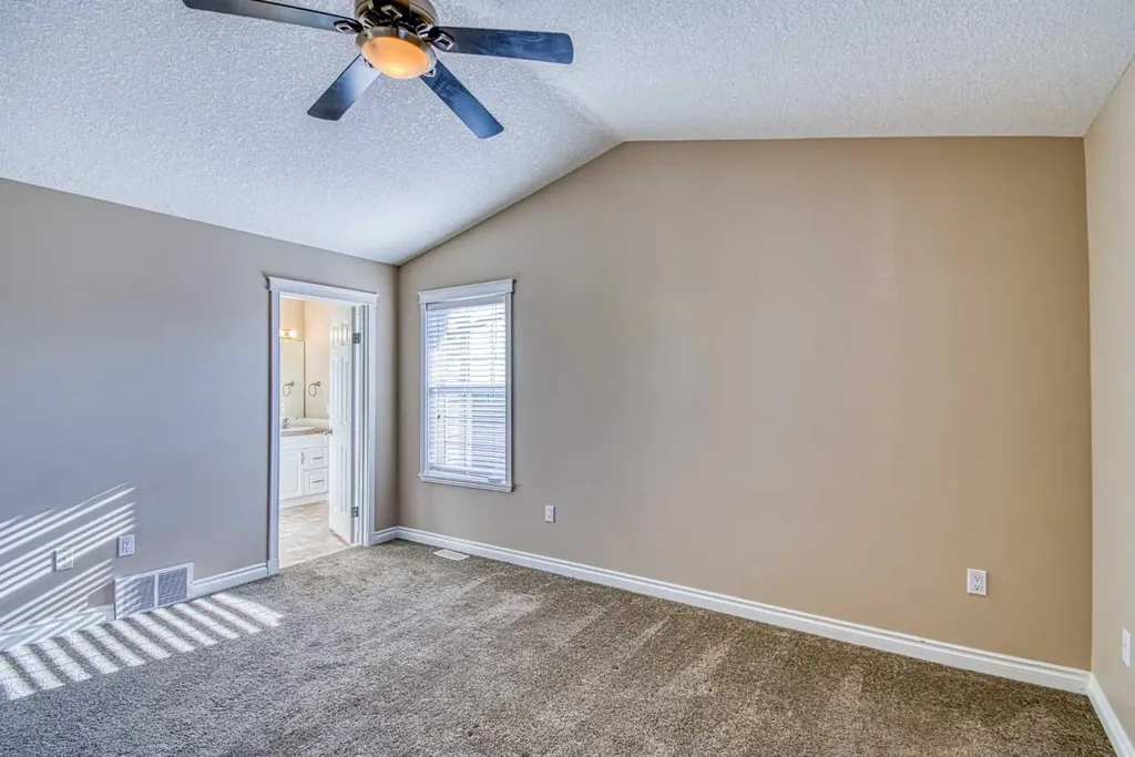 631 6a Street Beaverlodge AB T0H 0C0