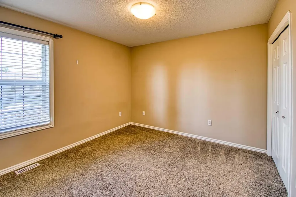 631 6a Street Beaverlodge AB T0H 0C0