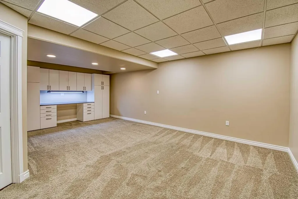 631 6a Street Beaverlodge AB T0H 0C0