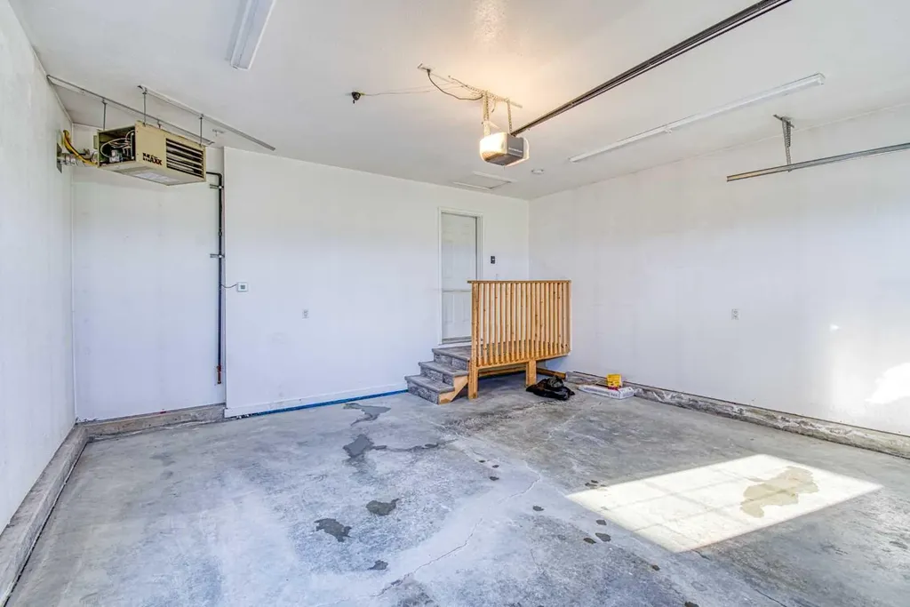 631 6a Street Beaverlodge AB T0H 0C0