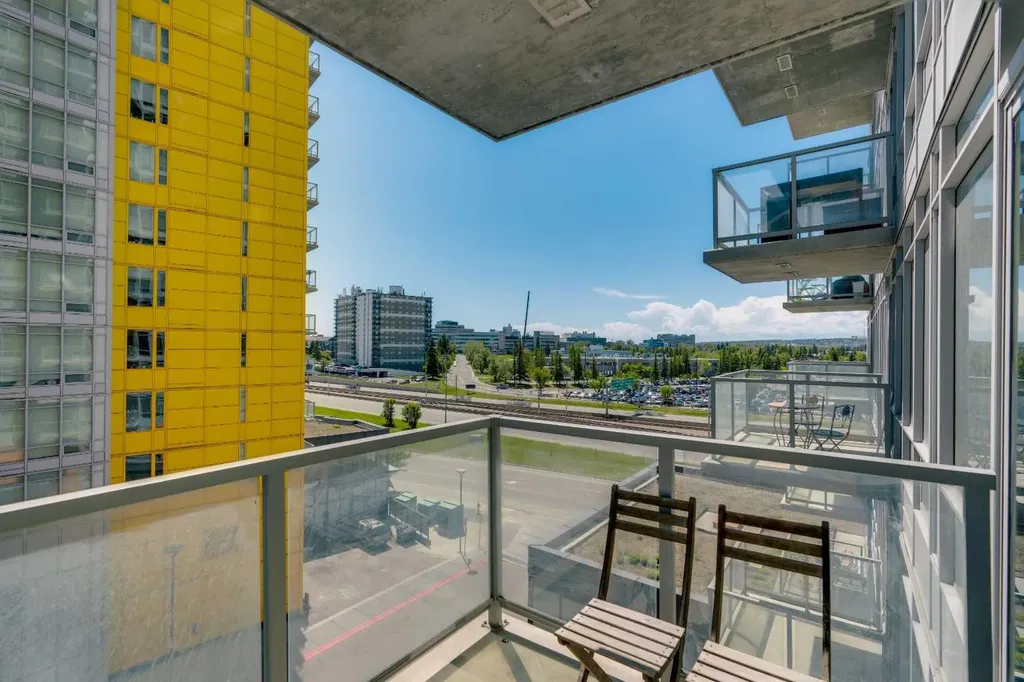 3830 Brentwood Road NW Calgary AB T2L 1K8