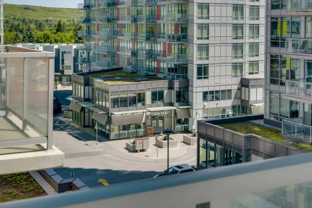 3830 Brentwood Road NW Calgary AB T2L 1K8