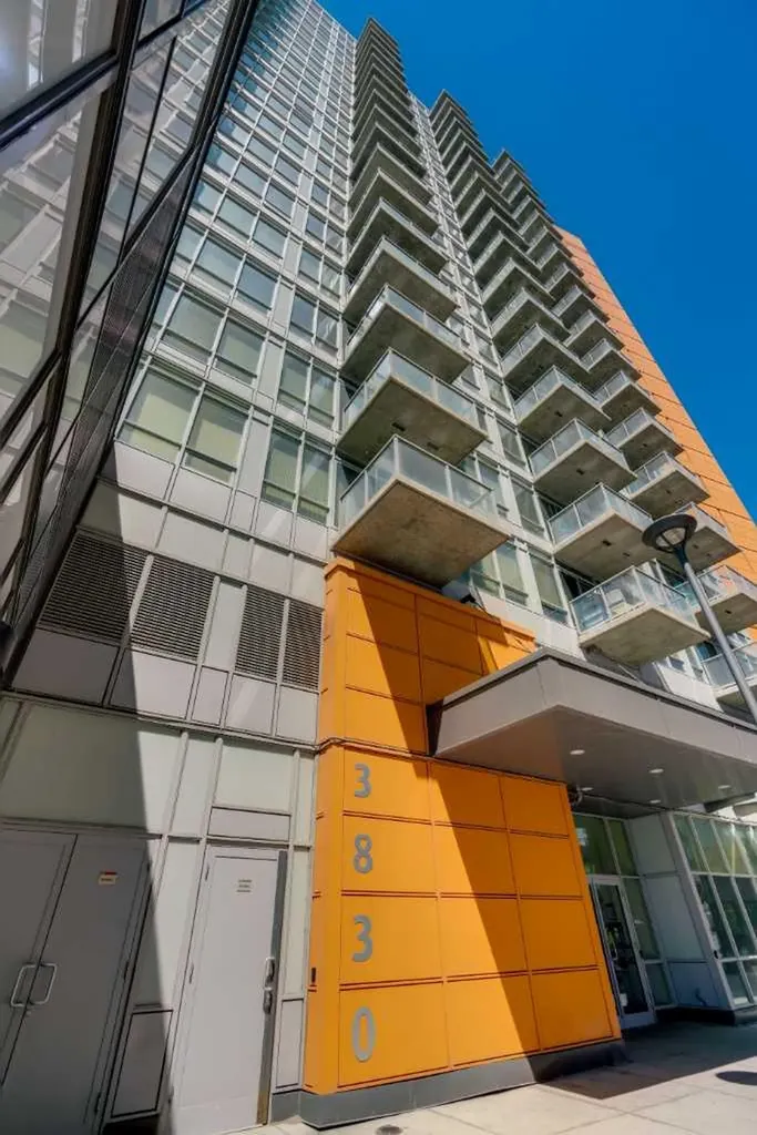 3830 Brentwood Road NW Calgary AB T2L 1K8