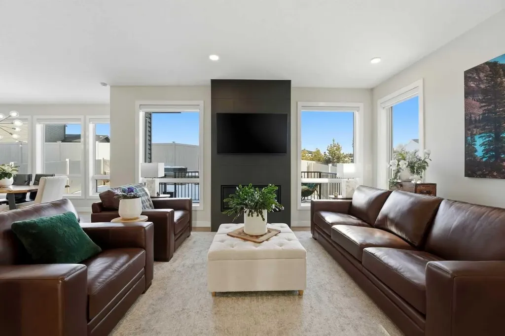 20 Ellington Crescent Red Deer AB T4P 3E2